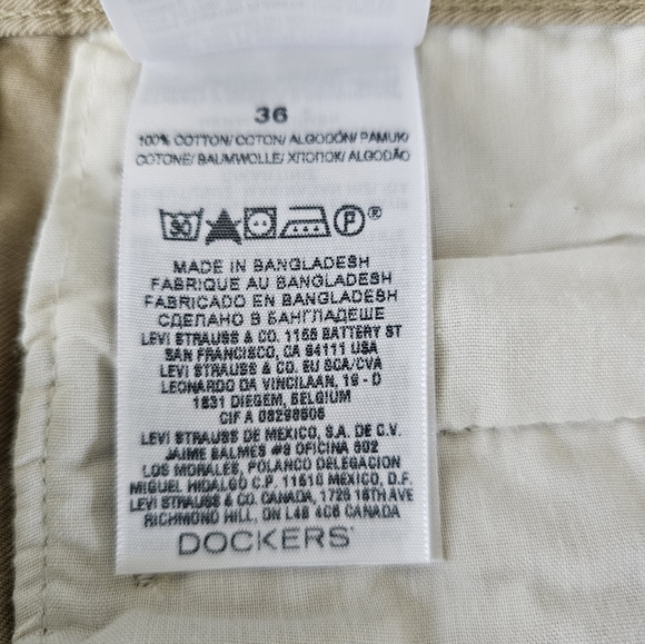 DOCKERS MEN CARGO KHAKI SHORTS SIZE 36 NWOT - Picture 4 of 15